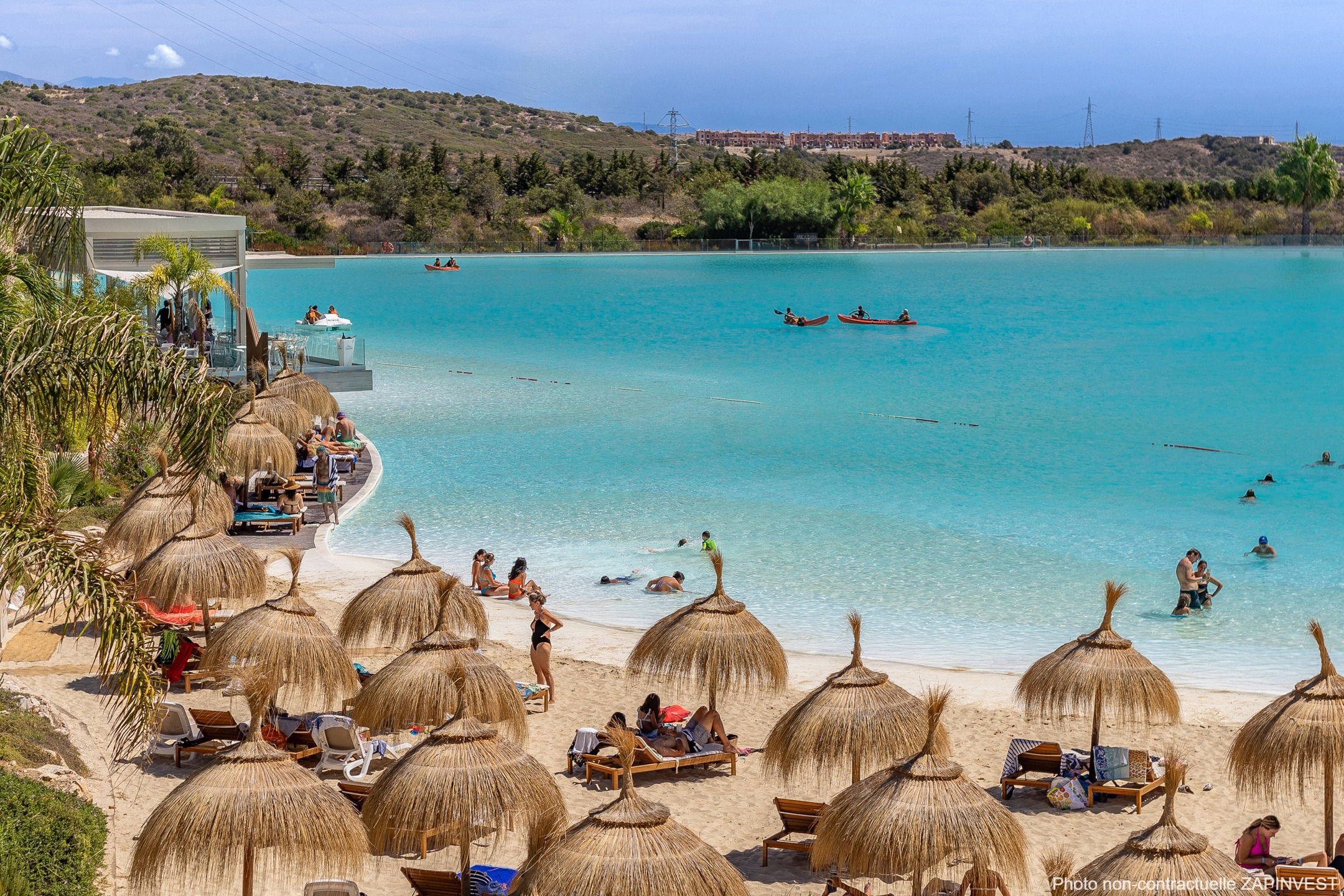Appartement à Estepona avec des vues sur un magnifique parc et proche du seul et unique lagoon de la région, Espagne