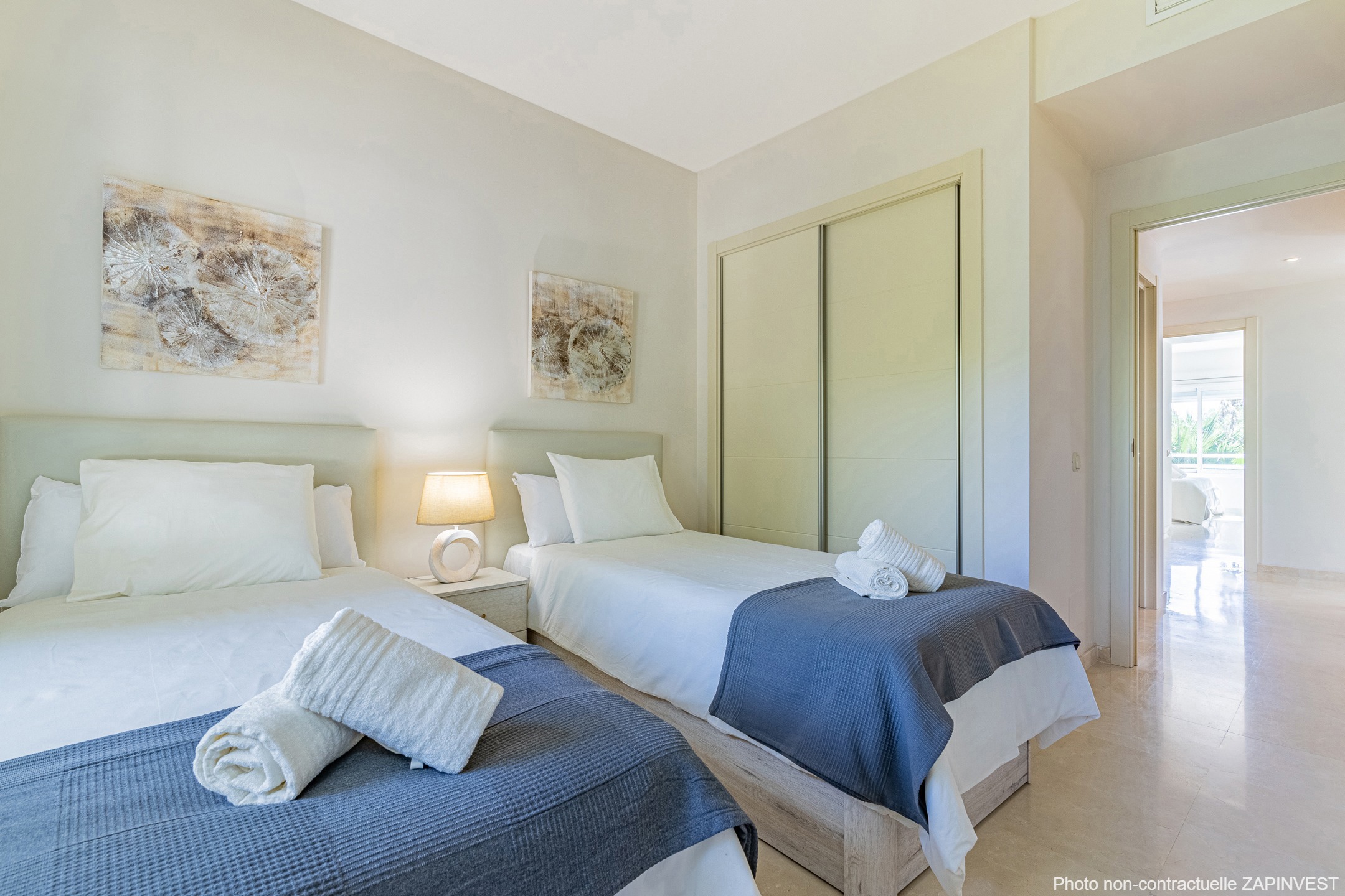 Appartement à Estepona avec des vues sur un magnifique parc et proche du seul et unique lagoon de la région, Espagne